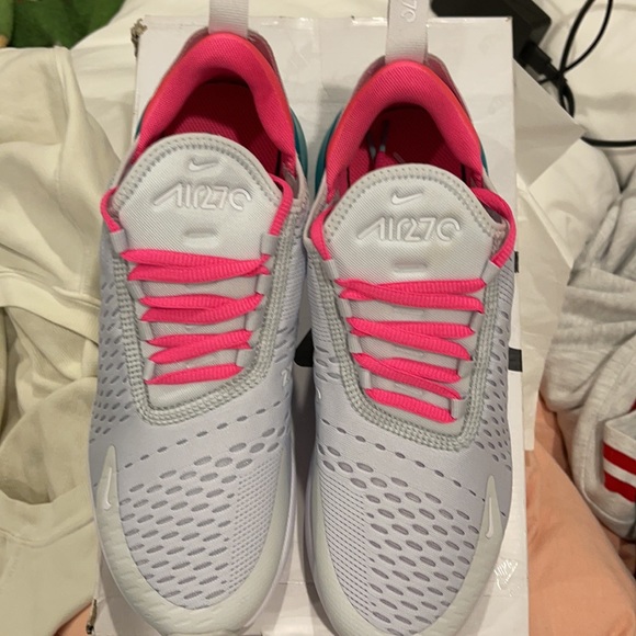 COPY - Nike air 270s - Picture 3 of 3